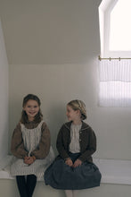 Load image into Gallery viewer, Cabin Blouse