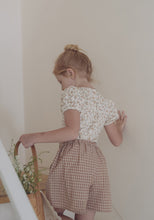 Load image into Gallery viewer, Hervia T-shirt
