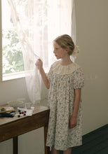 Load image into Gallery viewer, Helisei Dress