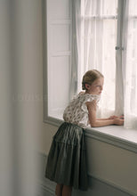 Load image into Gallery viewer, Clarissa Skirt