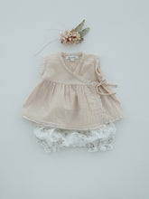 Load image into Gallery viewer, Baby Lublanc Bloomers
