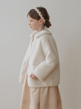 Load image into Gallery viewer, Adela Fur Coat
