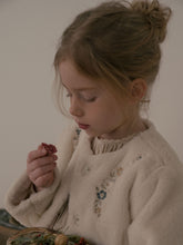 Load image into Gallery viewer, Cygnus Fur Jacket