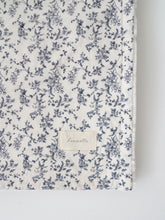 Load image into Gallery viewer, Arielle Fur Blanket