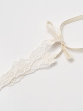 Load image into Gallery viewer, Liv Hairband