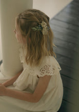 Load image into Gallery viewer, Dui Hair Pin
