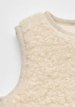 Load image into Gallery viewer, Baby Sabre fur Vest
