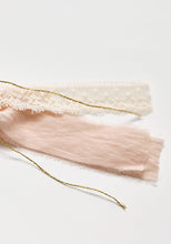 Load image into Gallery viewer, Mari Hair Pin
