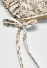 Load image into Gallery viewer, Baby Thessaria Quilting Bonnet
