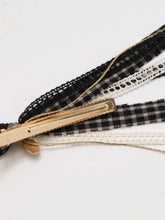 Load image into Gallery viewer, Mais Hair Pin
