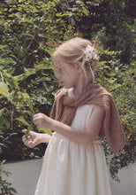 Load image into Gallery viewer, Sabrina Hair Pin
