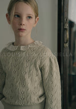 Load image into Gallery viewer, Benicilla Knit Pullover Beige
