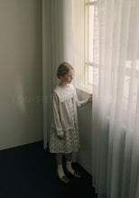 Load image into Gallery viewer, Roselia Knit Cardigan Light Beige
