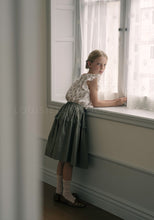 Load image into Gallery viewer, Clarissa Skirt
