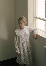 Load image into Gallery viewer, Roselia Knit Cardigan Light Beige
