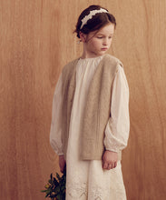 Load image into Gallery viewer, Dahlia Knit Vest -Beige
