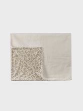 Load image into Gallery viewer, Dello Fur Blanket
