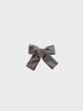 Load image into Gallery viewer, Ande Velvet Hairpin
