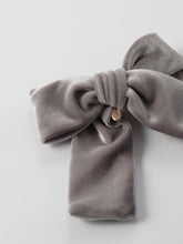 Load image into Gallery viewer, Ande Velvet Hairpin
