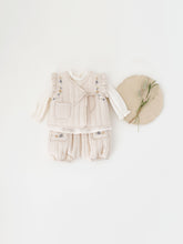 Load image into Gallery viewer, Baby Gracia quilting Vest
