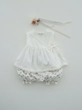 Load image into Gallery viewer, Baby Luvenia Blouse (white)
