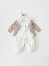 Load image into Gallery viewer, Baby Dafne Quilting Pants
