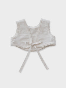 Claudia Bib